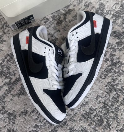 Nike Sb Tightbooth Dunk Low Sz 11 Brand New