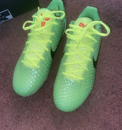 Nike Vapor Edge Kobe 6 Grinch Cleats