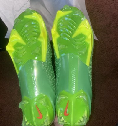 Nike Vapor Edge Kobe 6 Grinch Cleats
