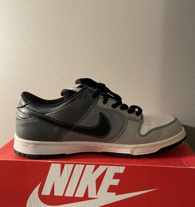 Nike Dunk Low Premium Sb Lunar Eclipse West