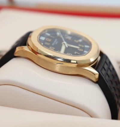 Patek Philippe Aquanaut 5066j