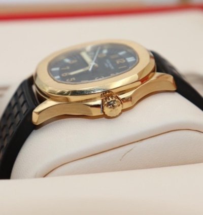 Patek Philippe Aquanaut 5066j