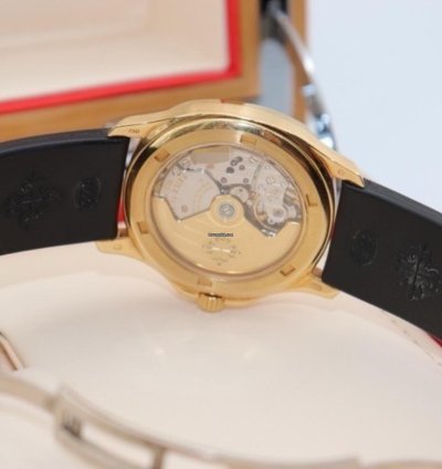 Patek Philippe Aquanaut 5066j