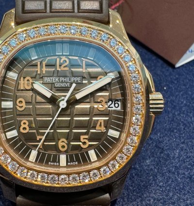 Patek Philippe Aquanaut 5068r Rose Gold Original Factory Diamond Set