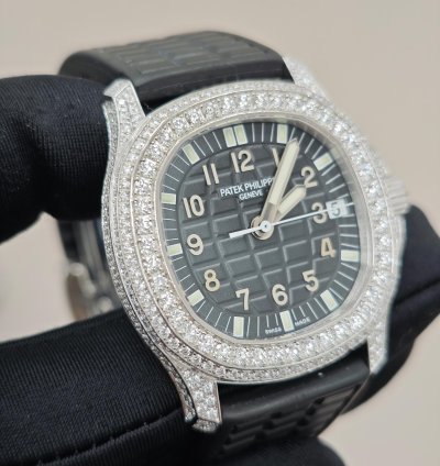 Patek Philippe Aquanaut 5069g-001