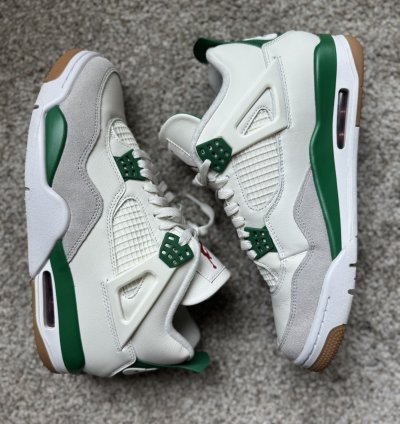 Nike Sb Air Jordan 4 Retro Sp Pine Green 2023 Size 10