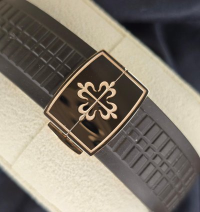 Patek Philippe Aquanaut 5164r Mint 18k Rose Gold