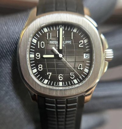 Patek Philippe Aquanaut 5165a-001