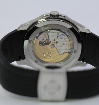 Patek Philippe Aquanaut 5167 1a-001 - 09 2020 - Patek Service 03 2023 - Like New
