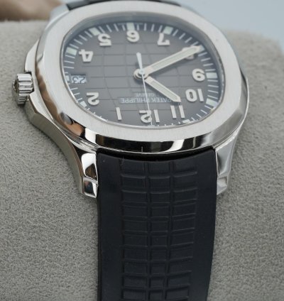 Patek Philippe Aquanaut 5167a Stainless Steel Black Dial Bracelet And Rubber