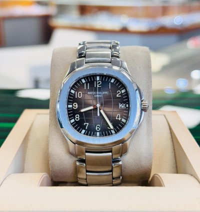 Patek Philippe Aquanaut 5167a Steel Black Dial 40mm Stainless Steel Bracelet Mint