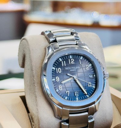 Patek Philippe Aquanaut 5167a Steel Black Dial 40mm Stainless Steel Bracelet Mint
