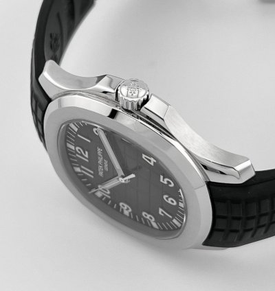 Patek Philippe Aquanaut 5167a-001 Selfwinding Stainless Steel Black Dial 2021