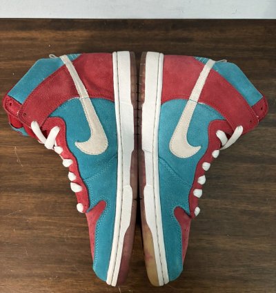 Nike Sb Dunk High Bloody Gums