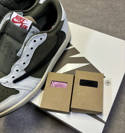 Travis Scott Air Jordan 1 Retro Low Og Sp Medium Olive