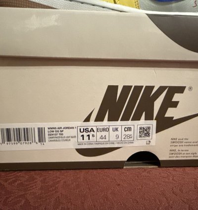 Travis Scott Canary Jordan 1 Retro Low