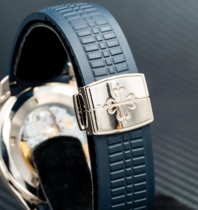 Patek Philippe Aquanaut 5168g Blue Dial 42mm Full Set
