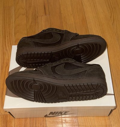 Travis Scott Jordan 1 Lows Velvet Mocha