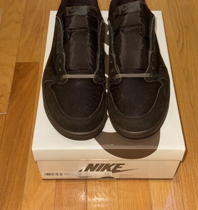 Travis Scott Jordan 1 Lows Velvet Mocha