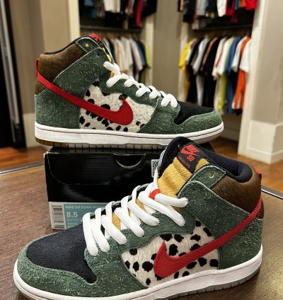 Nike Sb Dunk High Dog Walker