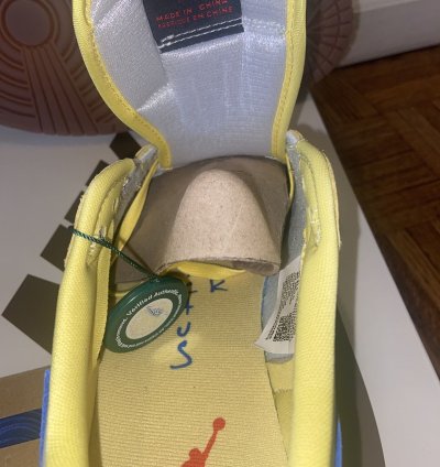 Travis Scott Jordan 1 Retro Low Canary