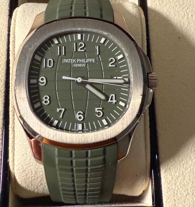Patek Philippe Aquanaut 5168g-010