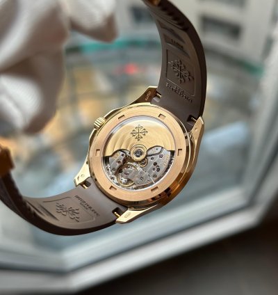 Patek Philippe Aquanaut 5268 200r-010