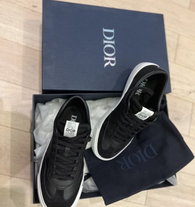 Dior Iconic Black B101