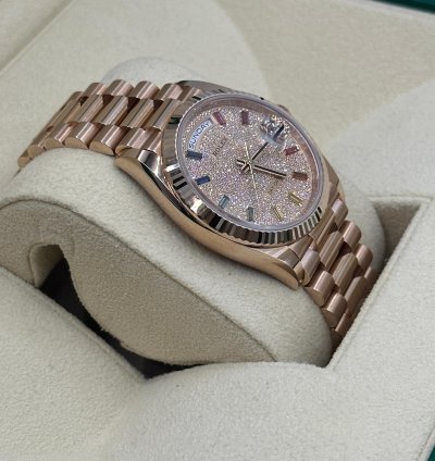 Rolex Day-date 36 128235 Rainbow Pave