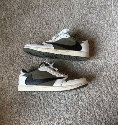 Travis Scott Nike Jordan 1 Low Olive Size 11
