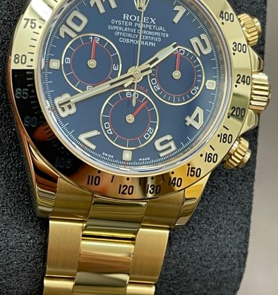 Rolex Daytona 116528 - Blue Dial - Yellow Gold - 2014 - Unworn