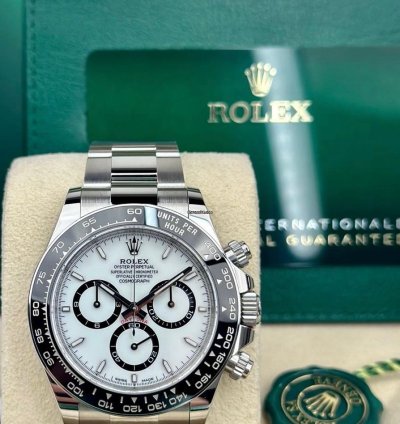 Rolex Daytona 126500 Daytona White Dial Black Ceramic Bezel Oyster Bracelet Full Set