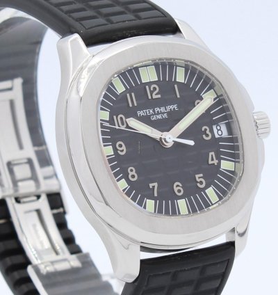Patek Philippe Aquanaut Automatic Steel Ref 5065a-001