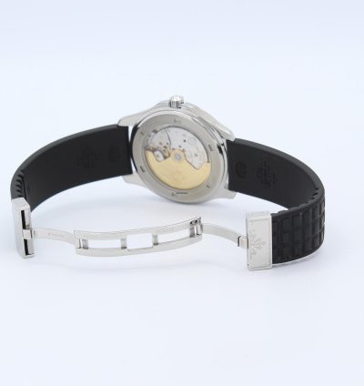 Patek Philippe Aquanaut Automatic Steel Ref 5065a-001