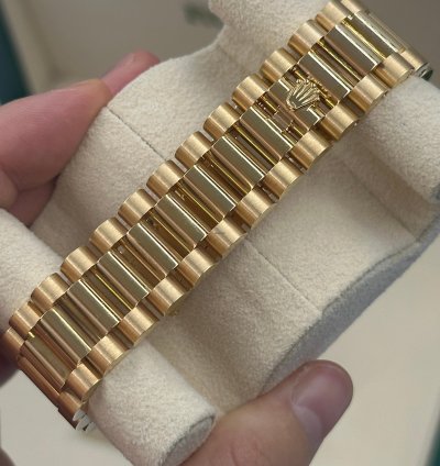 Rolex Day-date 36 128238 Rainbow