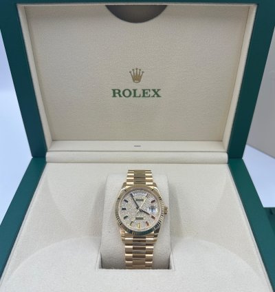 Rolex Day-date 36 128238 Rainbow