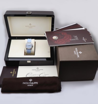 Patek Philippe Aquanaut Blu Pastel Full Set Like New 2007