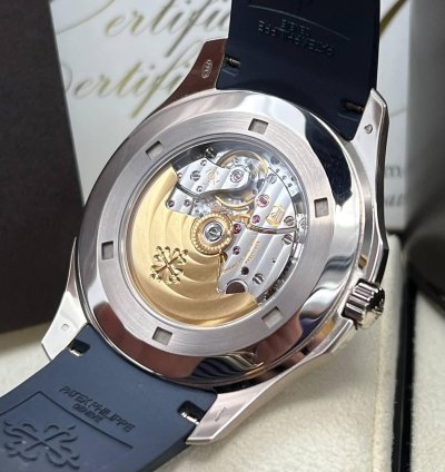 Patek Philippe Aquanaut Blue Full Set Italian Warranty