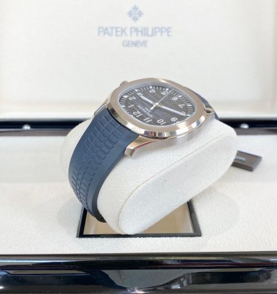Patek Philippe Aquanaut Blue White Gold 2021 Full Set