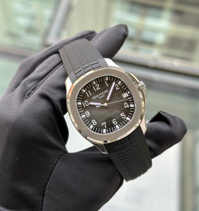 Patek Philippe Aquanaut Box Papers 2023