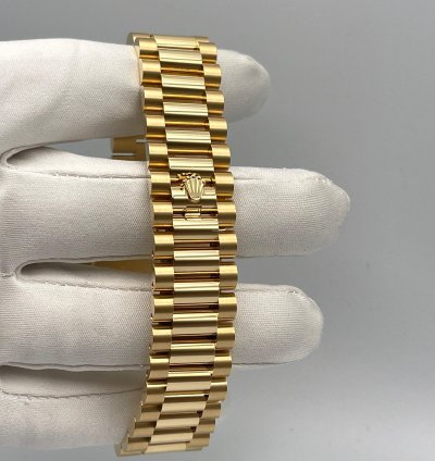 Rolex Day-date 36 128238 Yellow Gold White Dial