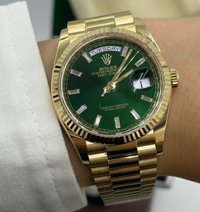 Rolex Day-date 36 128238a Bright Green Dial