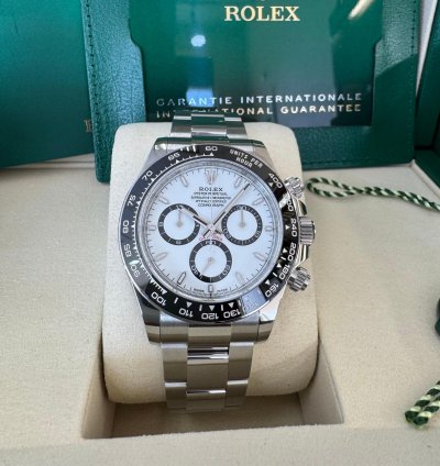 Rolex Daytona 126500ln Panda 2025