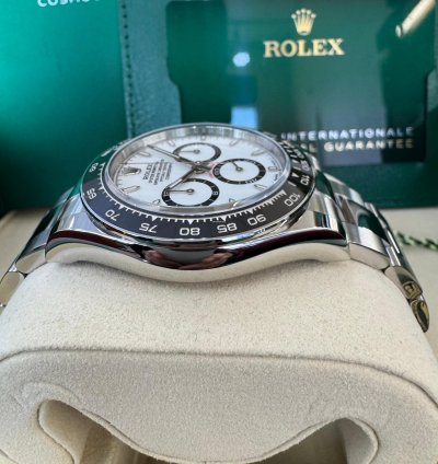 Rolex Daytona 126500ln Panda 2025