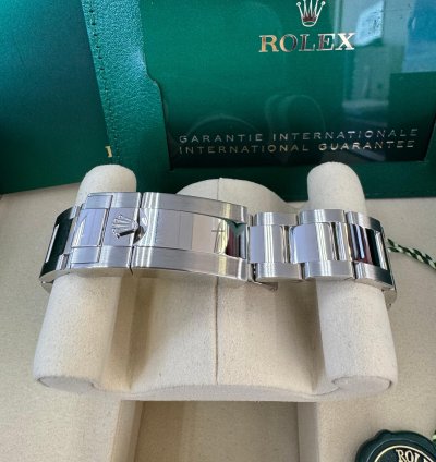 Rolex Daytona 126500ln Panda 2025