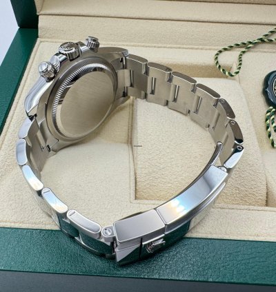 Rolex Daytona 126500ln Panda New 2025
