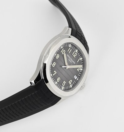 Patek Philippe Aquanaut Full Set Service