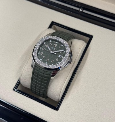 Patek Philippe Aquanaut Green Aquanaut Luce Diamond 2023 Full Set