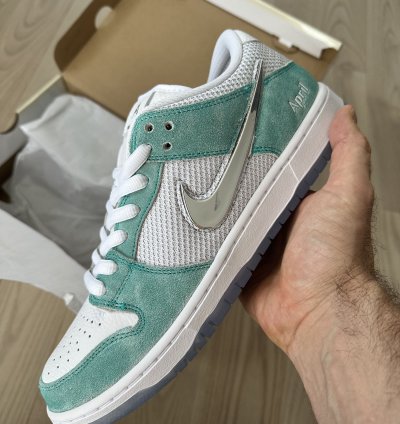 Nike Sb Dunk Low April