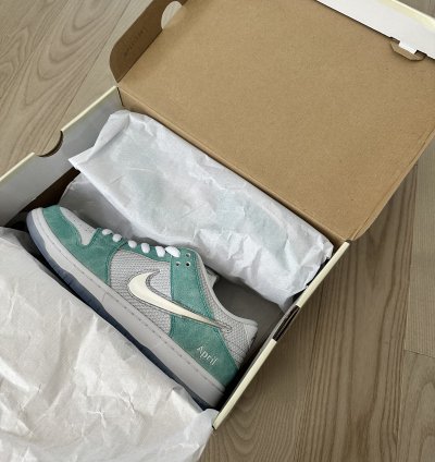 Nike Sb Dunk Low April